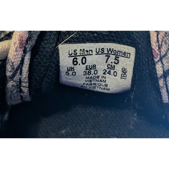 Disney X Vans Off The Wall Disney Villains Unisex Shoes Men's 6 Women's 7.5 - Picture 13 of 13